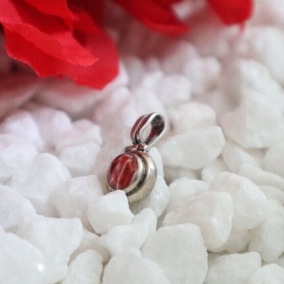 950 Sterling Silver Pendant‎ Red Spondylus Inlay - Picture 5 of 8